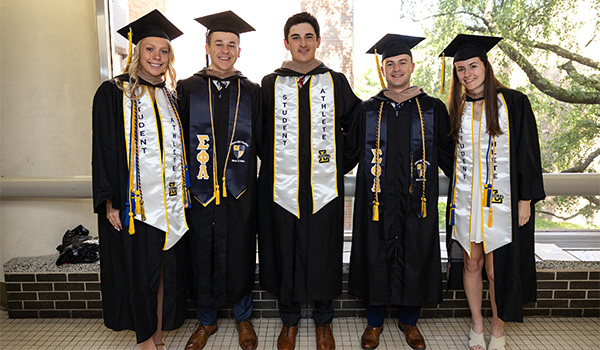 Image of La Salle Class of 2024 graduates.
